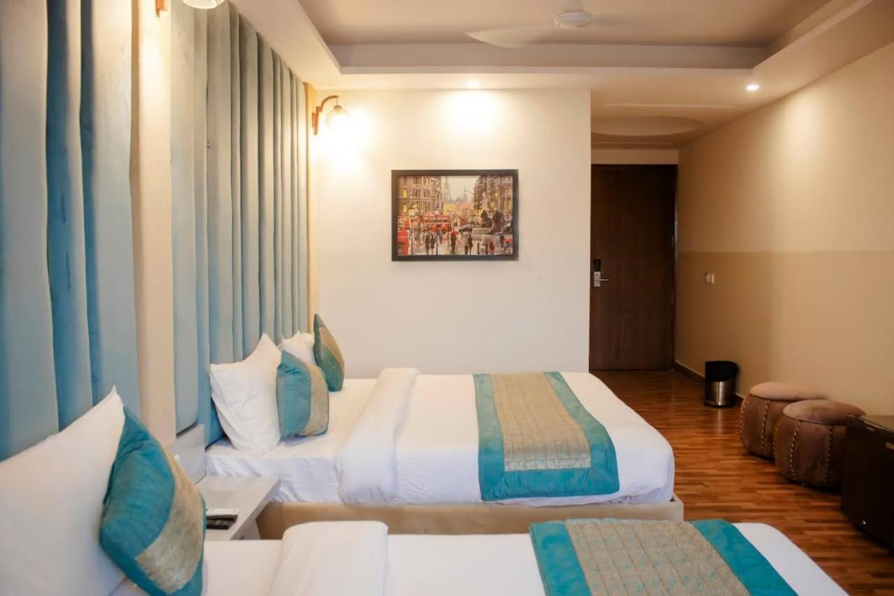 Hotel Airport City New Delhi Buitenkant foto