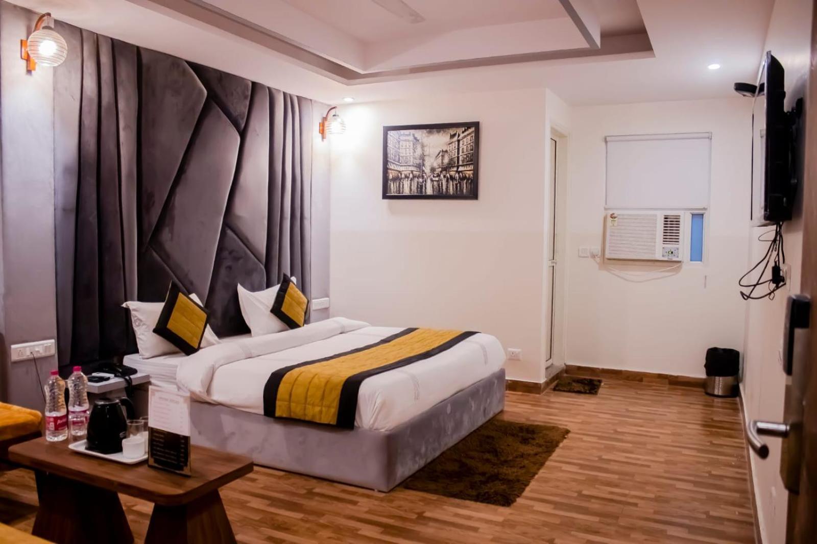 Hotel Airport City New Delhi Buitenkant foto