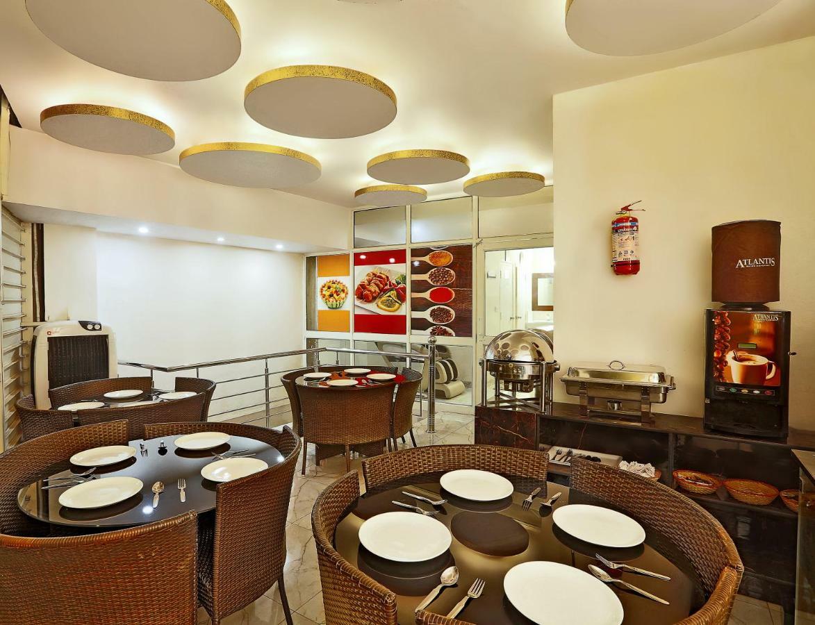 Hotel Airport City New Delhi Buitenkant foto